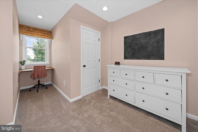 1123 INDEPENDENCE DR, West Chester, PA 19382