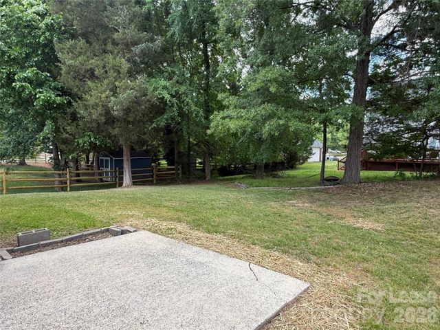 10411 Hellebore Road, Charlotte, NC 28213