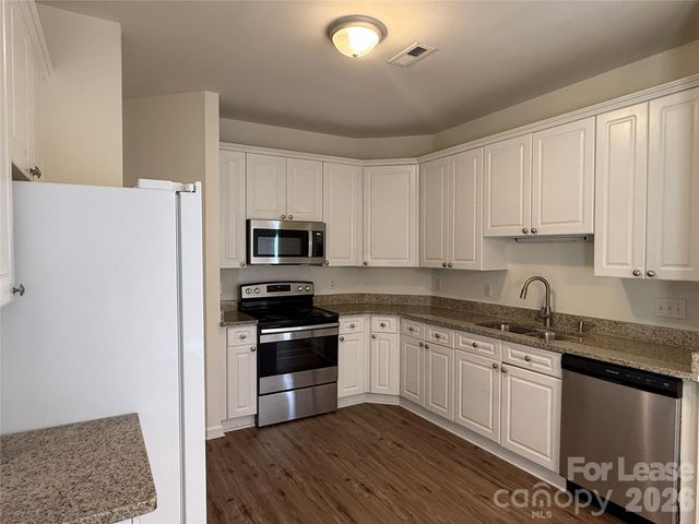 10411 Hellebore Road, Charlotte, NC 28213