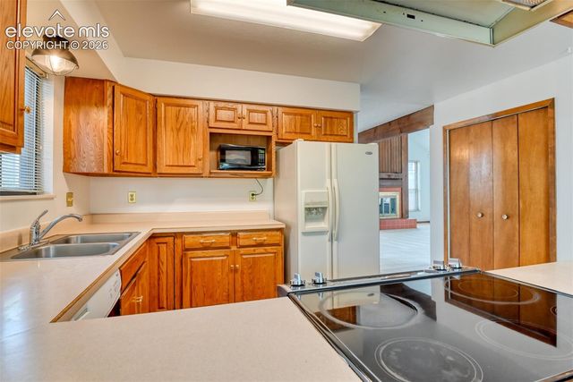 4691 Winewood Village Drive, Colorado Springs, CO 80917