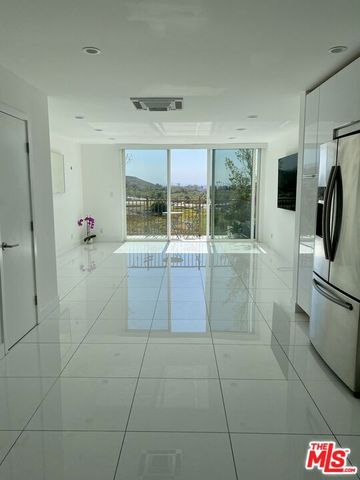 23901 Civic Center Way 114, Malibu, CA 90265