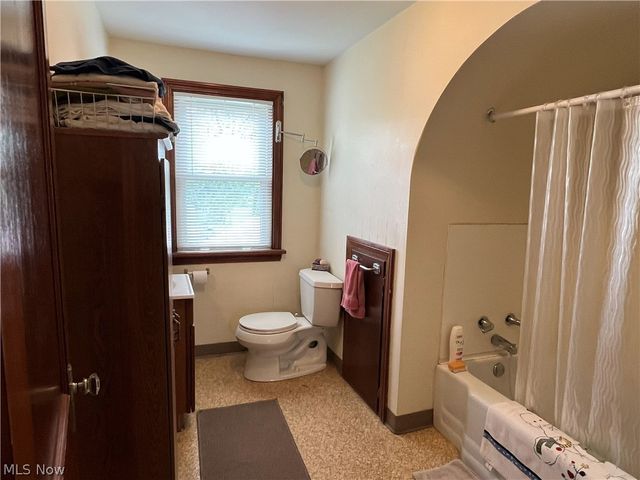 659 Buffalo Street, Conneaut, OH 44030