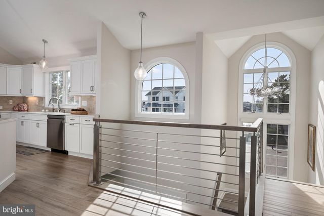 45 BUCKINGHAM AVE, Harvey Cedars, NJ 08008