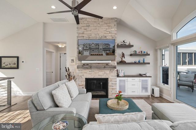 45 BUCKINGHAM AVE, Harvey Cedars, NJ 08008