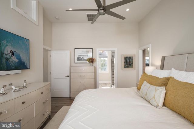 45 BUCKINGHAM AVE, Harvey Cedars, NJ 08008