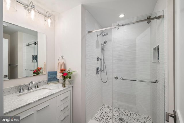 45 BUCKINGHAM AVE, Harvey Cedars, NJ 08008