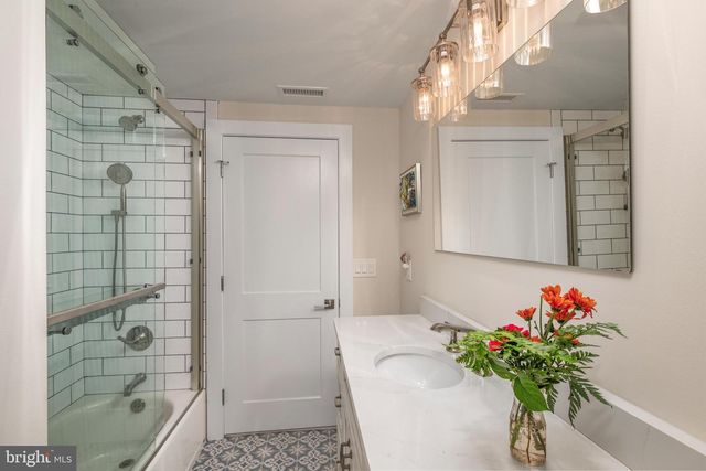 45 BUCKINGHAM AVE, Harvey Cedars, NJ 08008