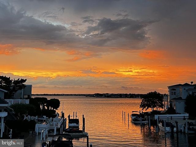 45 BUCKINGHAM AVE, Harvey Cedars, NJ 08008