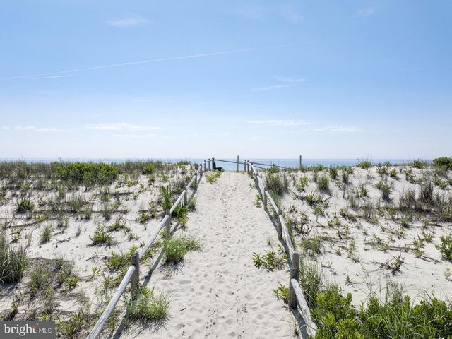 45 BUCKINGHAM AVE, Harvey Cedars, NJ 08008