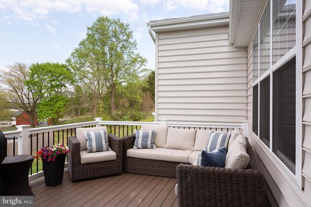 43 MIDSUMMER DR, West Chester, PA 19382