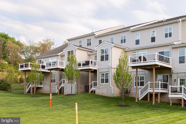 43 MIDSUMMER DR, West Chester, PA 19382