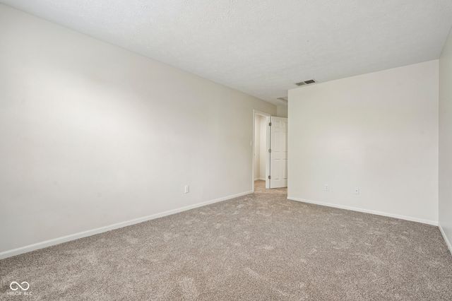 525 Paradise Way E C, Greenwood, IN 46143