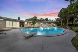 1001 South 11th St, Fort Pierce, FL 34950