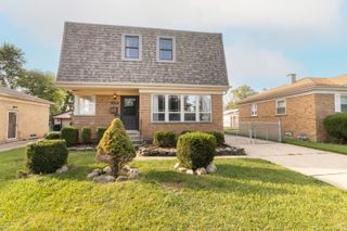 11157 Shaw Street, Westchester, IL 60154