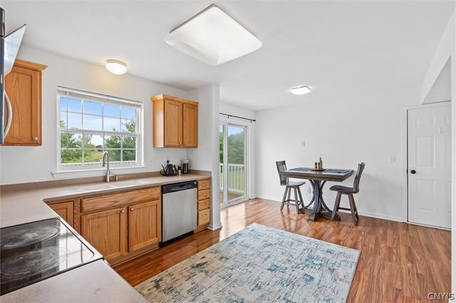 5549 Bingley Lane, Clay, NY 13041