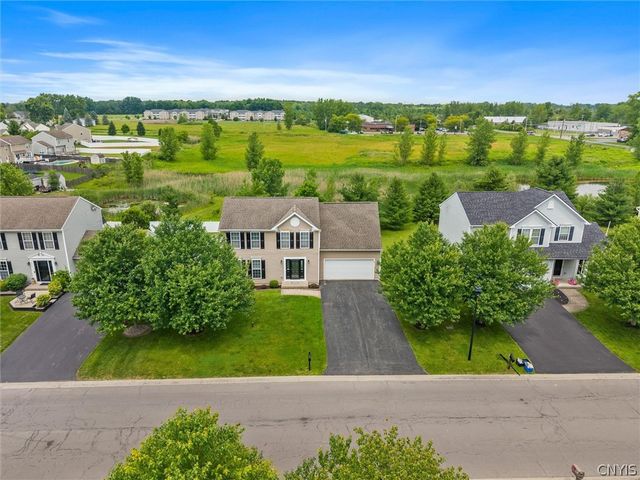 5549 Bingley Lane, Clay, NY 13041