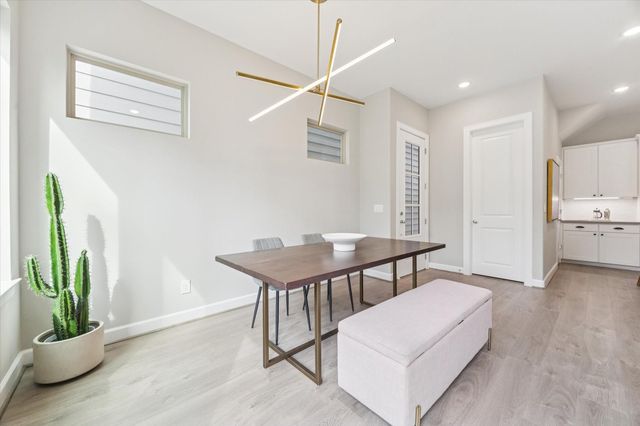 5213 Amber Sunrise Drive, Houston, TX 77018