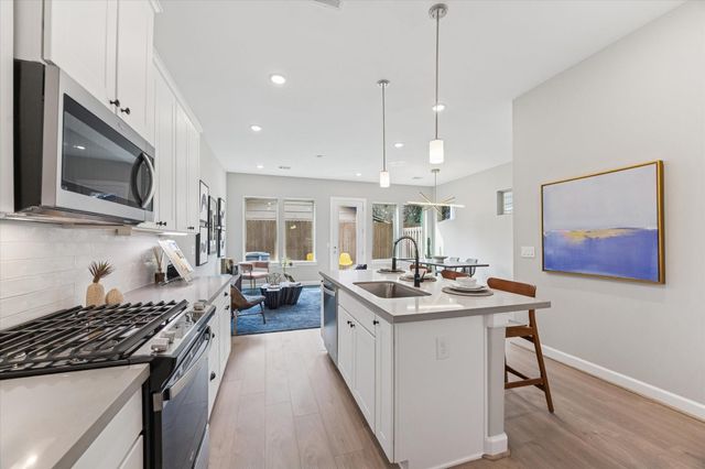 5213 Amber Sunrise Drive, Houston, TX 77018