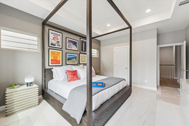 5213 Amber Sunrise Drive, Houston, TX 77018