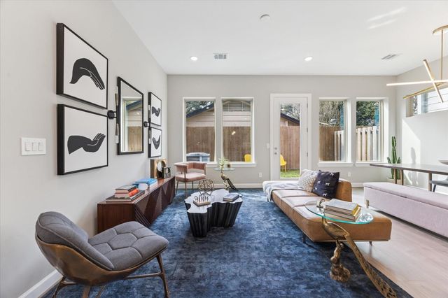 5213 Amber Sunrise Drive, Houston, TX 77018