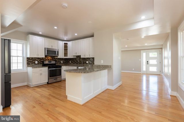 3724 24TH ST NE, Washington, DC 20018