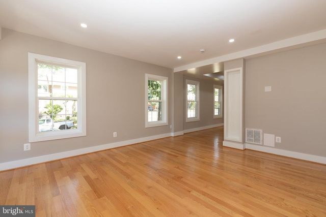 3724 24TH ST NE, Washington, DC 20018