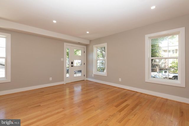 3724 24TH ST NE, Washington, DC 20018
