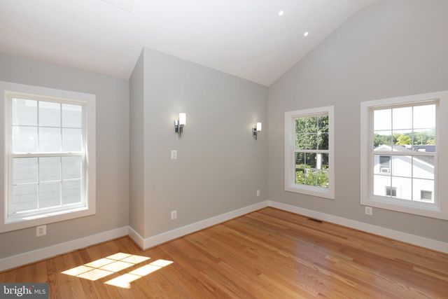 3724 24TH ST NE, Washington, DC 20018