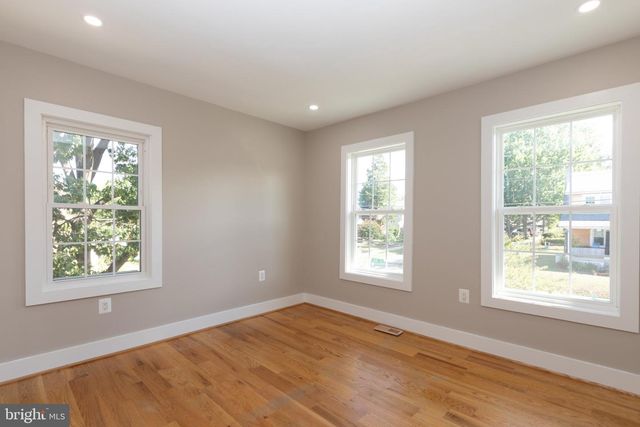 3724 24TH ST NE, Washington, DC 20018