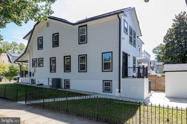 3724 24TH ST NE, Washington, DC 20018