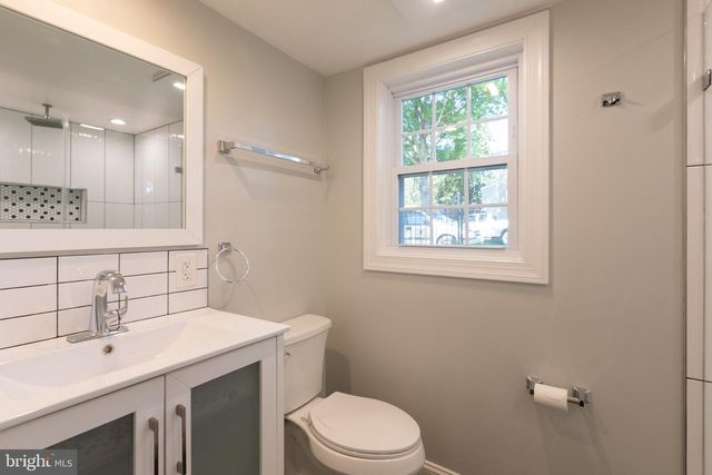 3724 24TH ST NE, Washington, DC 20018