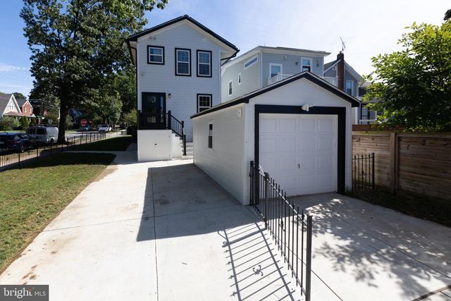 3724 24TH ST NE, Washington, DC 20018
