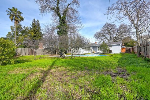 4009 Fairwood Way, Carmichael, CA 95608