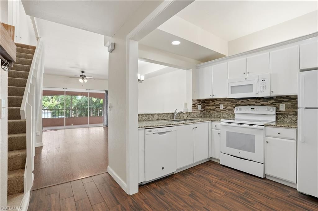 1096 Woodshire LN C202, NAPLES, FL 34105 — exterior