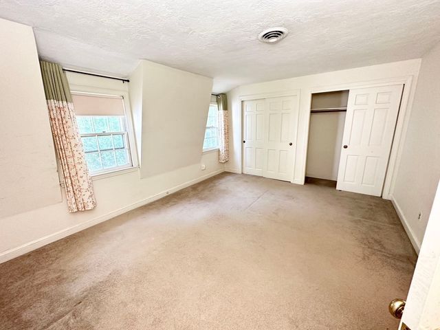 30 Harris St 5, Acton, MA 01720