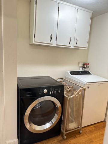 30 Harris St 5, Acton, MA 01720