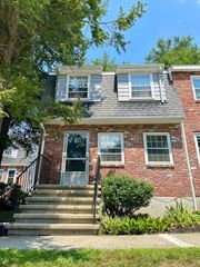 30 Harris St 5, Acton, MA 01720