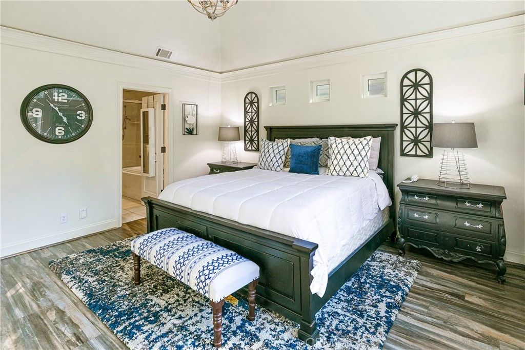 Image 17 of property listing at 343 Garden, Lake Arrowhead, CA 92352