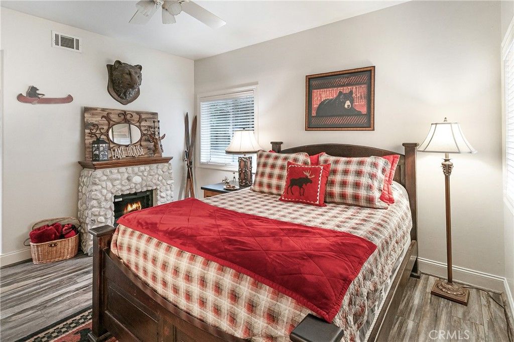 Image 23 of property listing at 343 Garden, Lake Arrowhead, CA 92352