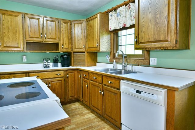 55 E South Range Road, North Lima, OH 44452