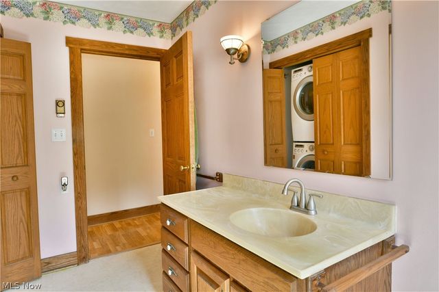 55 E South Range Road, North Lima, OH 44452
