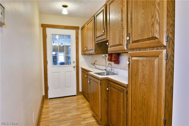 55 E South Range Road, North Lima, OH 44452