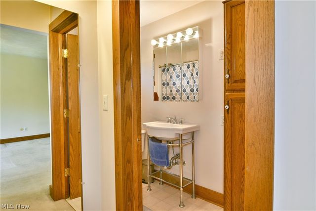 55 E South Range Road, North Lima, OH 44452