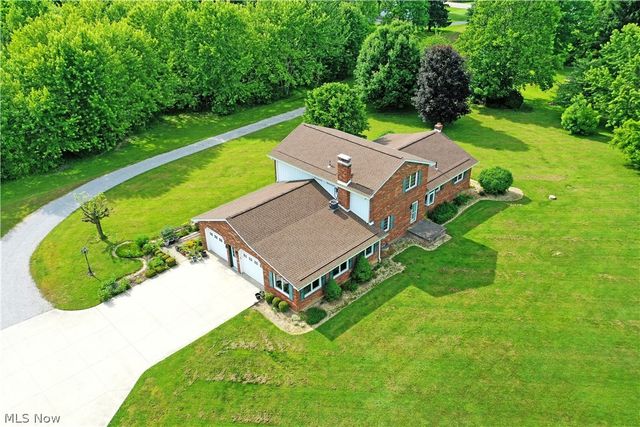 55 E South Range Road, North Lima, OH 44452
