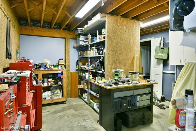 55 E South Range Road, North Lima, OH 44452
