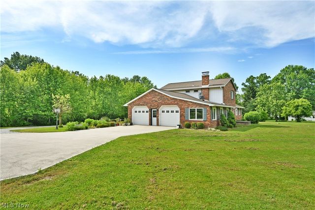 55 E South Range Road, North Lima, OH 44452