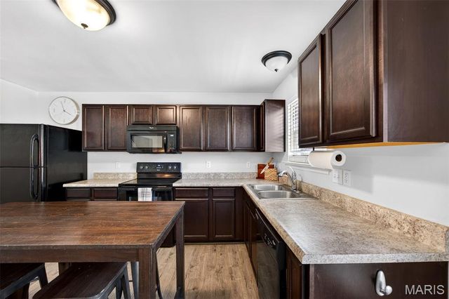 91 Cimarron Summit Way, Wentzville, MO 63385