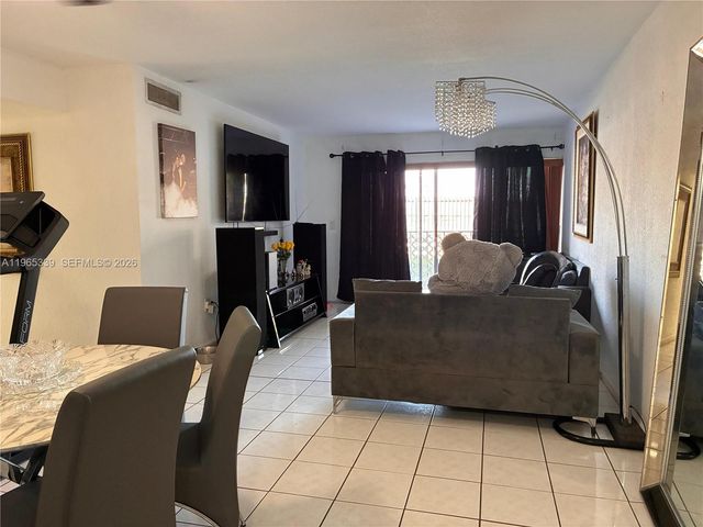 1900 W 68th Street G103, Hialeah, FL 33014