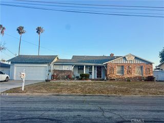 215 E Valencia Street, Rialto, CA 92376
