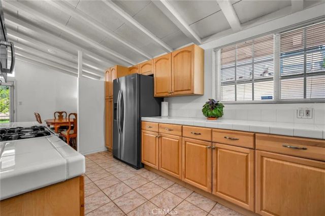 20553 Kittridge, Winnetka, CA 91306